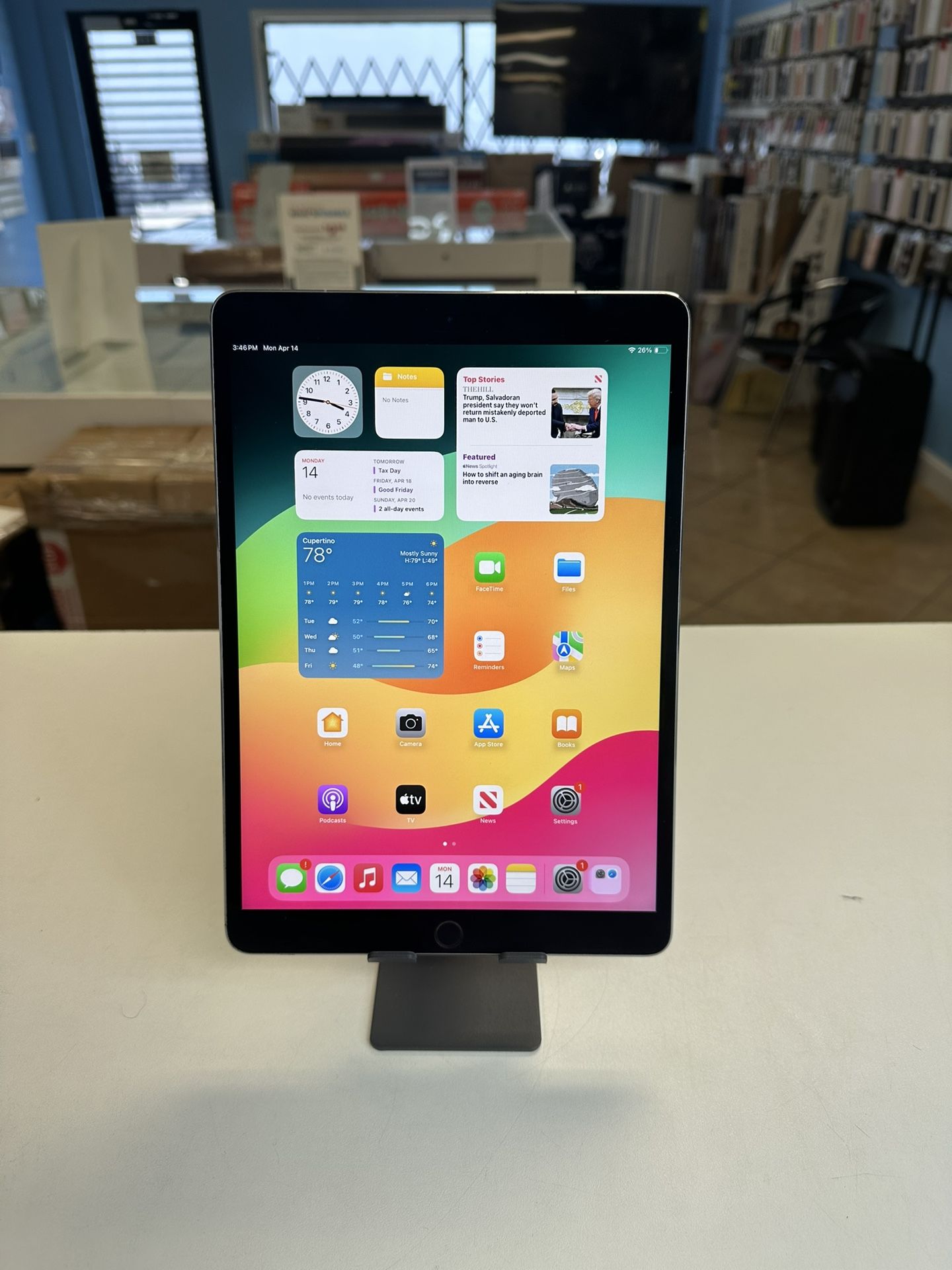 iPad Pro 10.5inch 256GB WiFi & cellular Unlocked excellent condition