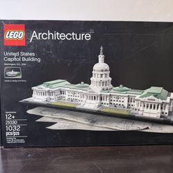 The LEGO Architecture 21030 United States Capitol Building 