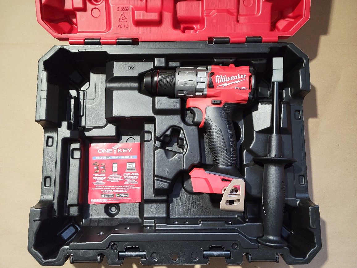 Milwaukee M18 FUEL 18-Volt Lithium-Ion Brushless Cordless 1/2 in. Hammer Drill/Driver & Hardcase