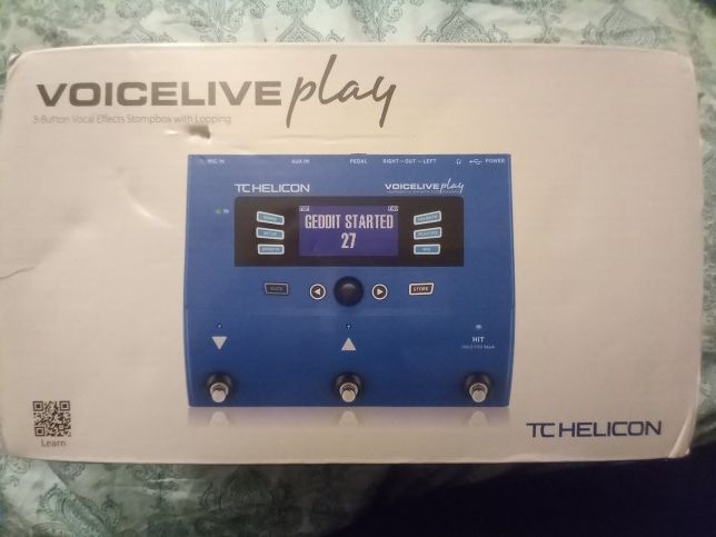 VOICELIVE Play/ 3-Button Vocal Effects Stompbox w Looping