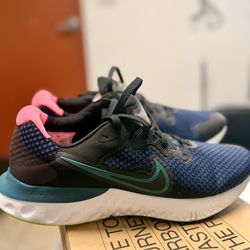 NEW NIKE WOMENS RENEW RUN 2 / SIZE 10.5 US / 27.5 CM