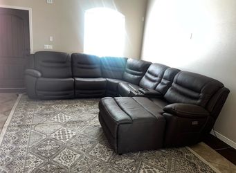 Reclining sectional