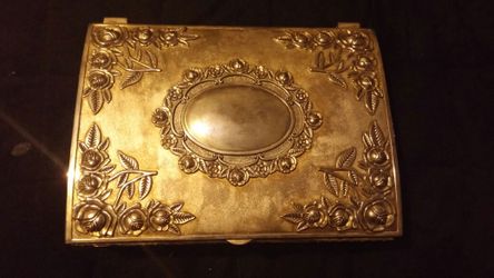 Vintage jewelry box