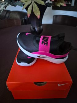 Nike little girls shoes