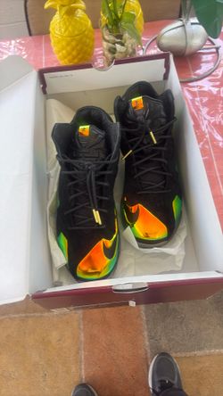 White Metallic Gold Dark LeBron James  Basketball Tennis Shoes 