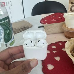 Airpods 1st Generation 