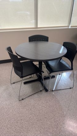 Break room tables & chairs