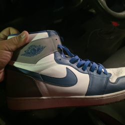Jordan 1 Retro High OG
True Blue