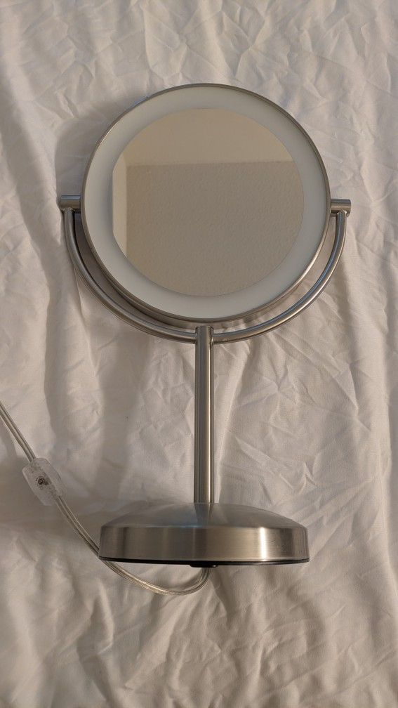 Light Up Vanity Mirror