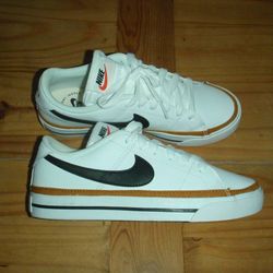 Brand New - Nike Court Legacy - White & Black - Women's Size 6