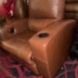 9 LEATHER THEATER CHAIRS