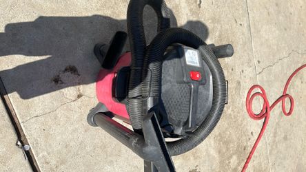 Car vacuum