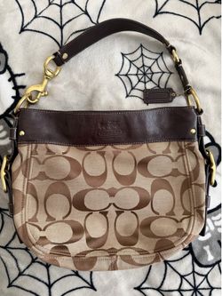 Coach Signature Zoe Hobo bag -12667