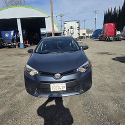 Clean 2014 toyota carolla