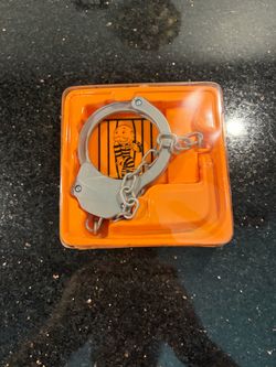 Monopoly Cheaters Edition Gray Replacement Handcuffs Authentic Game Prop NIP
