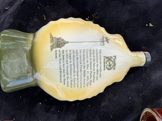 Pimlico Preakness 100th Running Souvenir Bottle
