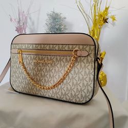 She Wants MK For Valentine's Day!