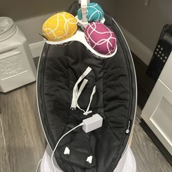 Mamaroo Baby Swing 