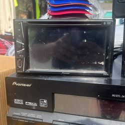 Radios Doble Din Jl Audio 4 Ch Box For Tahoe Let me Know For Price 