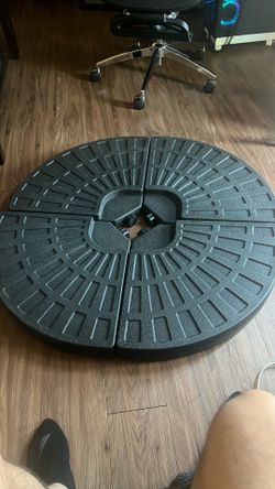 Water fillable base weights