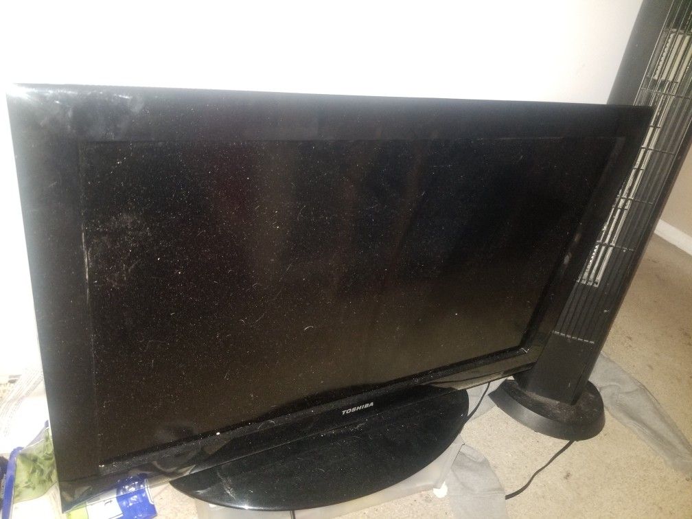 32 inch Toshiba LCD TV.