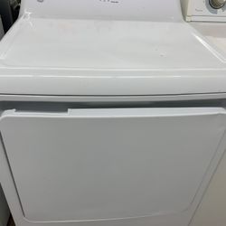 GE Like New GAS Dryer! Huge Tub! Guaranteed ! Delivery available 