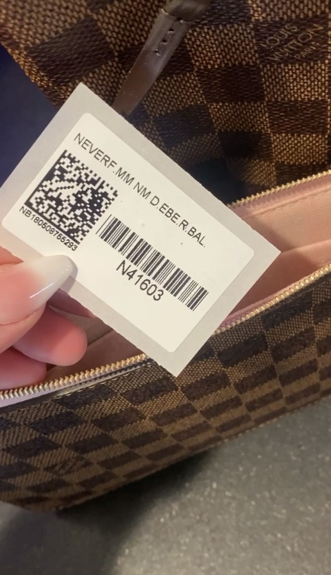 On Hold Not Available* Louis Vuitton neverfull MM damier Ebene for Sale in  West Sacramento, CA - OfferUp