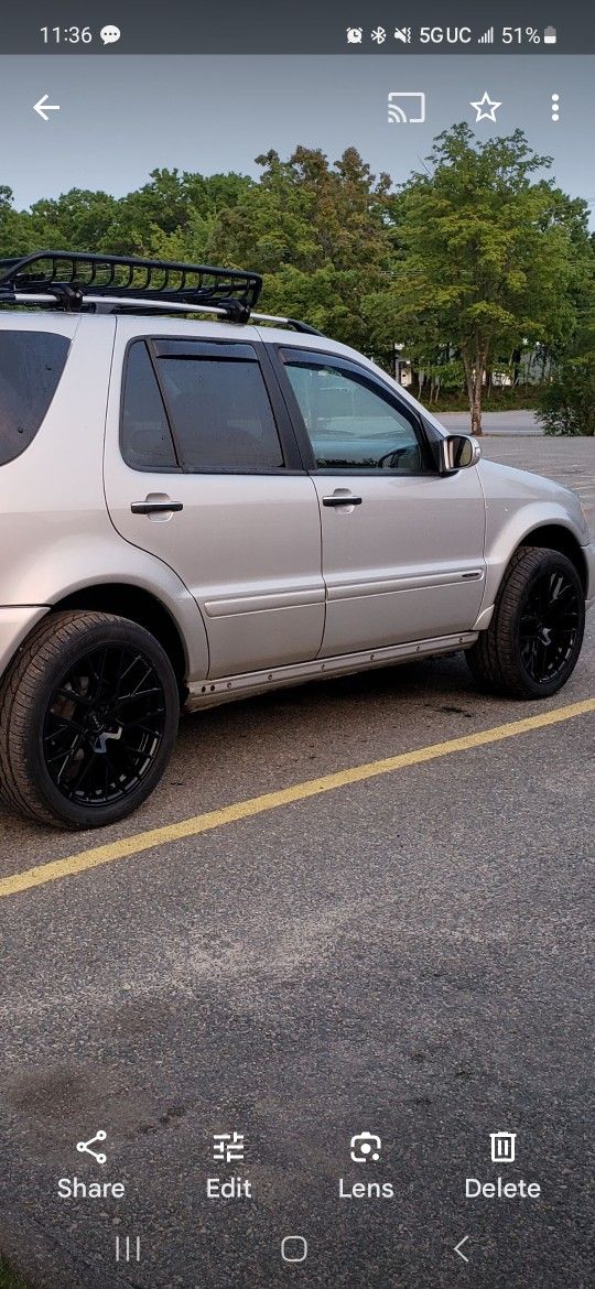 Ruff R4 Gloss Black 20x9 5x112