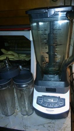 NINJA MIXER WIT 2 MIXING CUPS