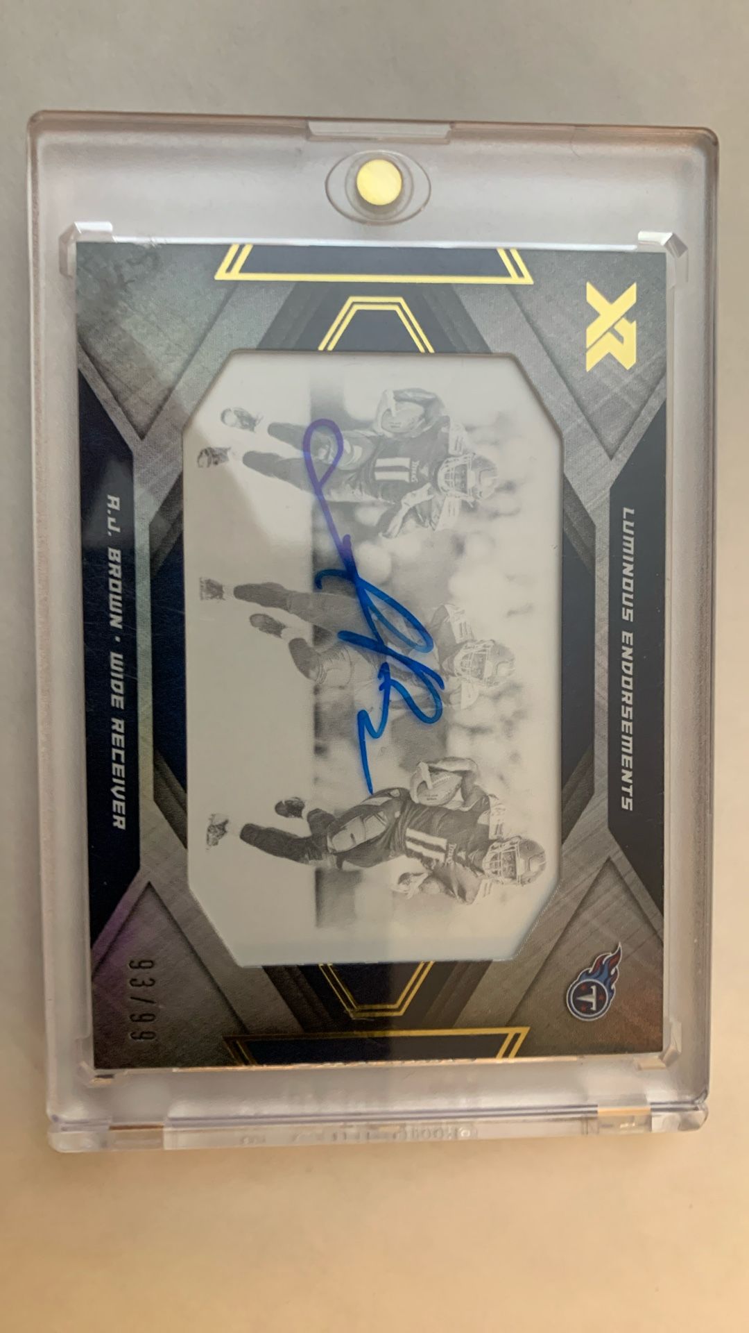 High End Philadelphia Eagles Rookie auto Patch Cards