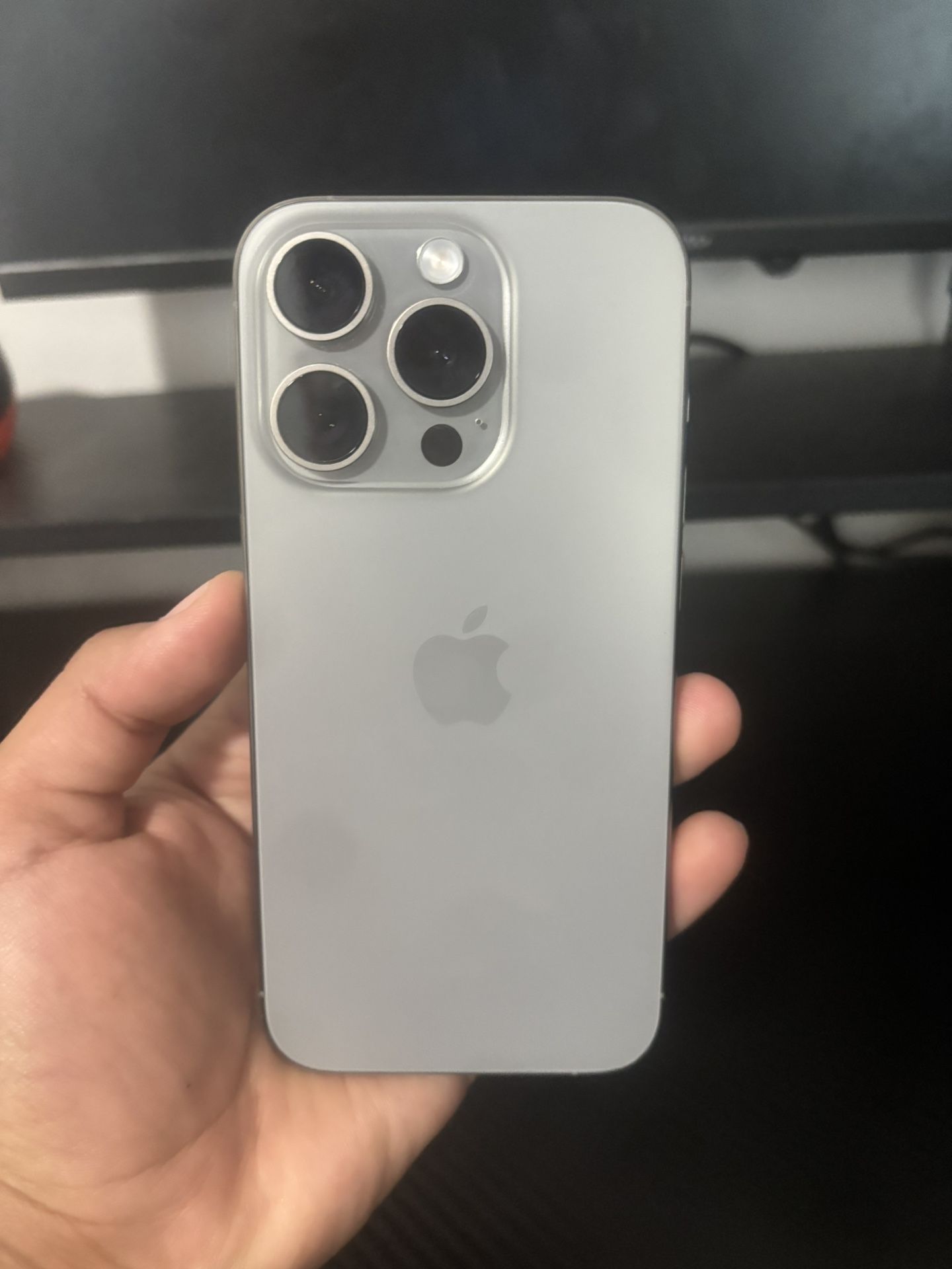 iPhone 15 Pro - 128GB - Unlocked