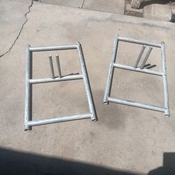 Fence Stands 