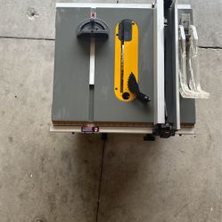 DeWalt Portable Table Saw 