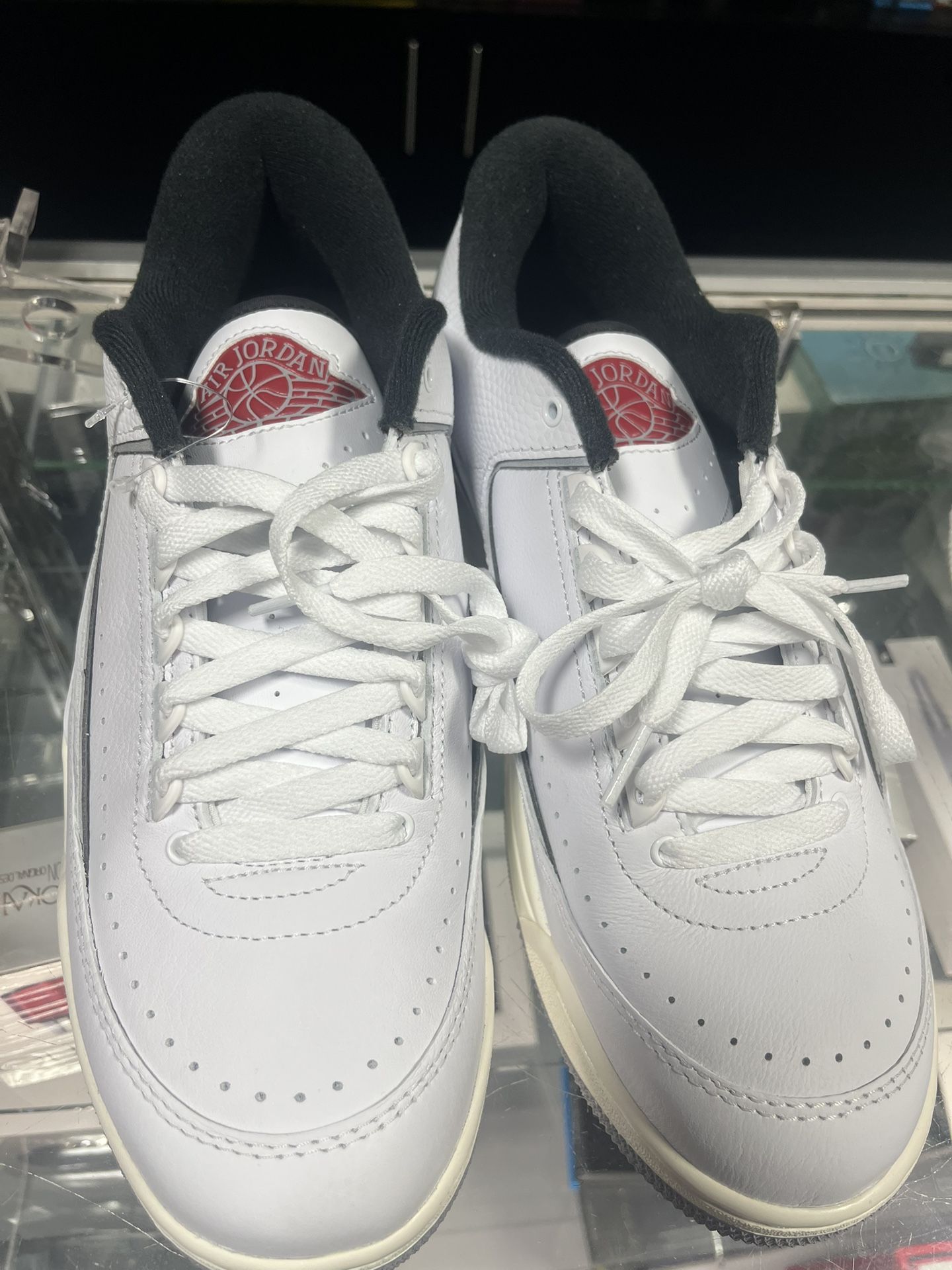 Air Jordan 2/3s