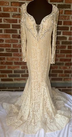Mac Duggal gown