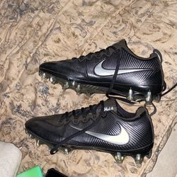 Sz 10 Nike Vapors 
