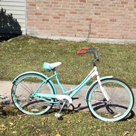 26 Schwinn Women's Legacy Cruiser