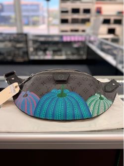 LV x Yayoi Kusama Bumbag ! (CMP119084)