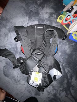 Baby bjorn carrier