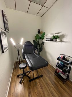 Tattoo Chair Set! (All included)