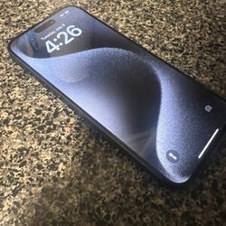 iPhone 15 Pro Max 256gigs( Unlocked)