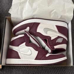 Air Jordan 1 Retro High OG Bordeaux