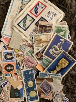 100 Foreign Stamps
