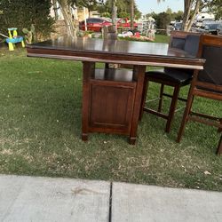 Free table