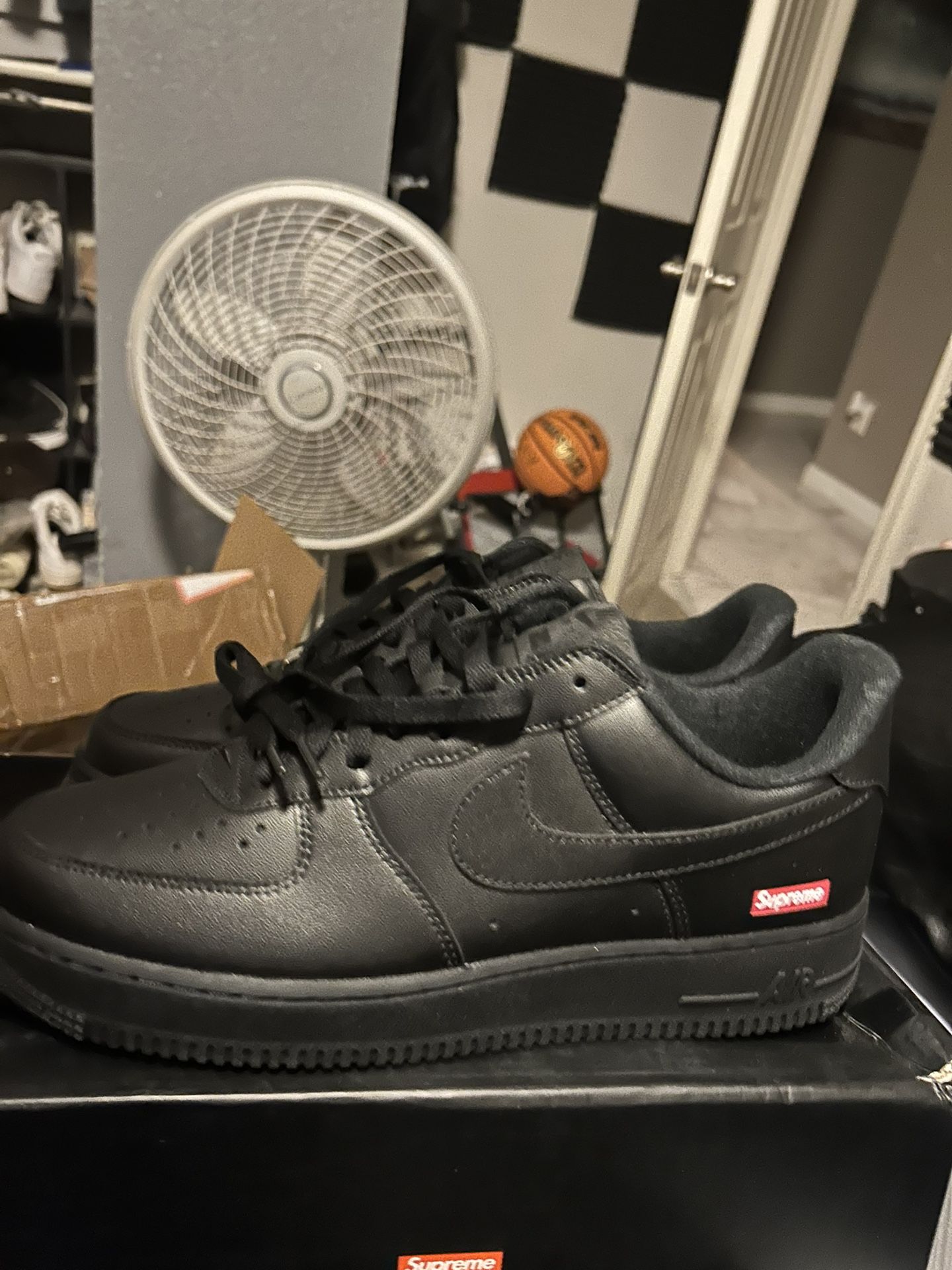 Black Supreme Af1