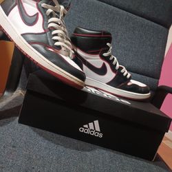 Air Jordan 1 High Retro OG Bloodlines Size 13 Mens