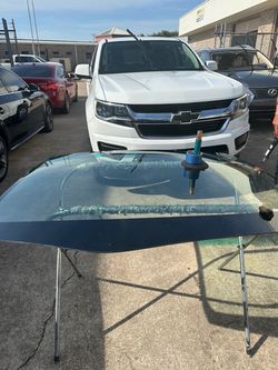 Chevrolet Front Windshield!!! Brand New!!