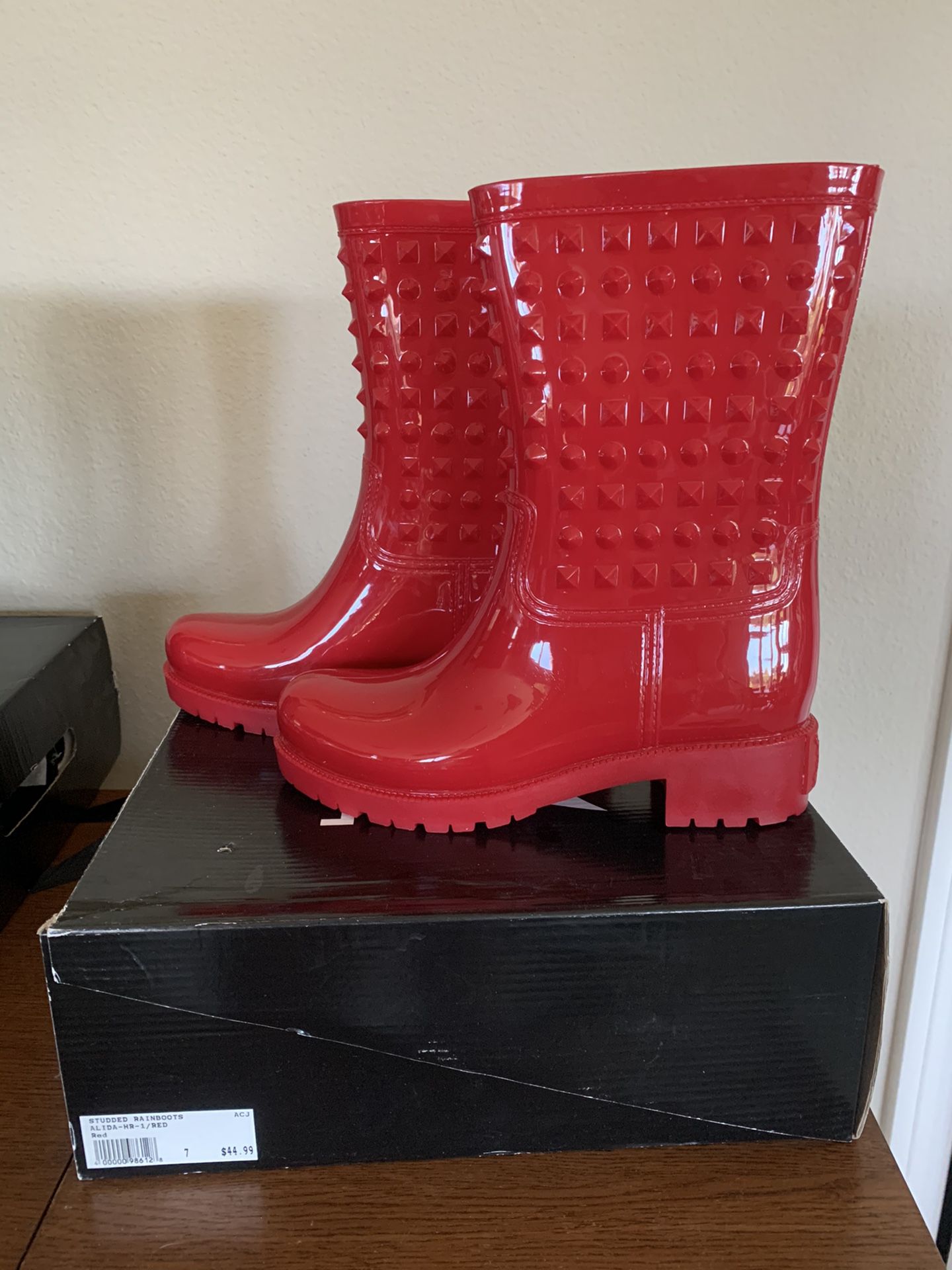 Studded rain boots