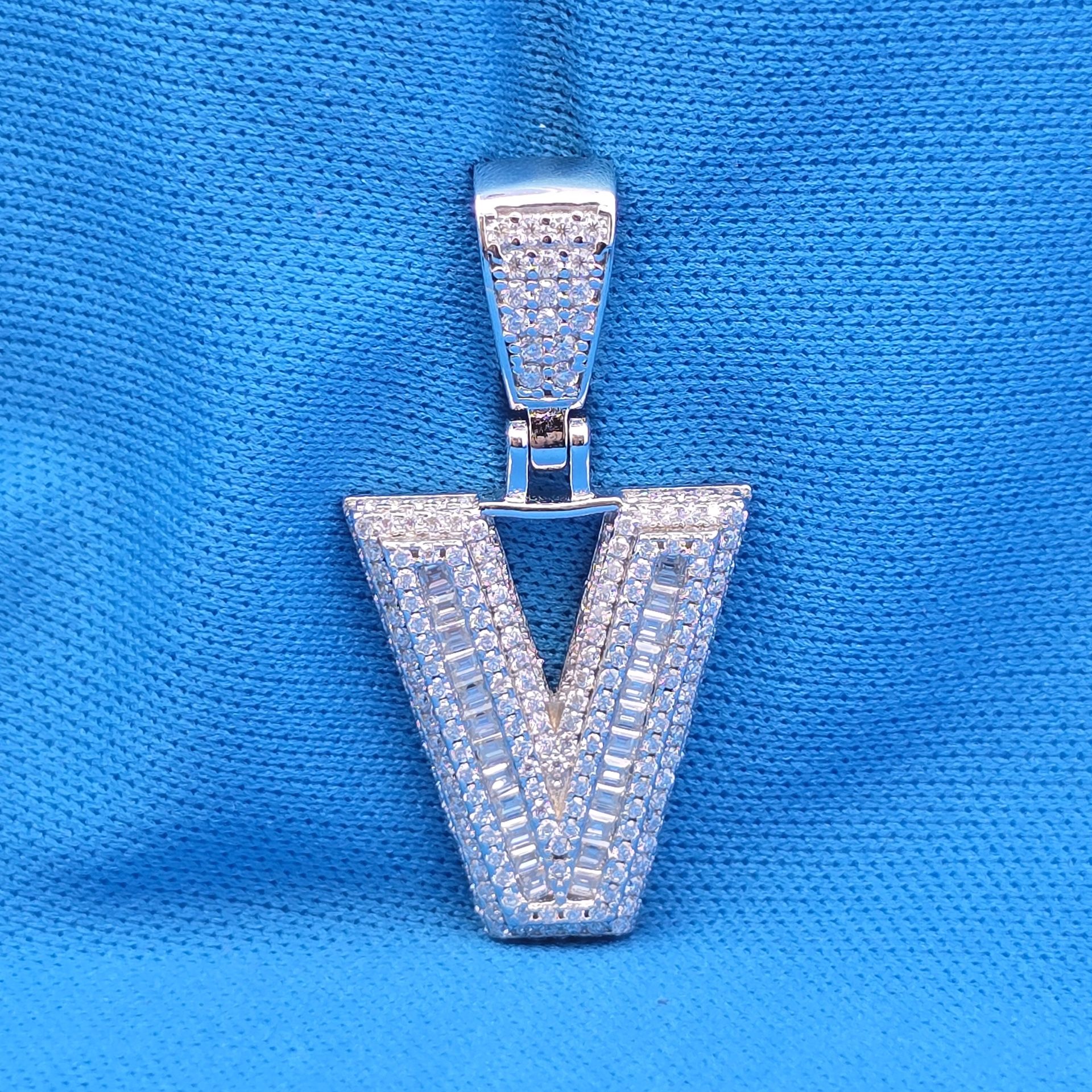 Moissanite 2.01 ctw Initial