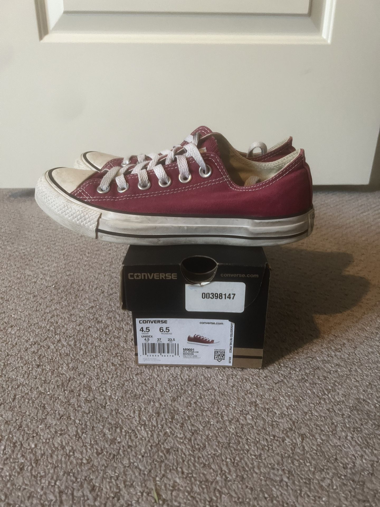 Converse Chuck Taylor All Star (Maroon)